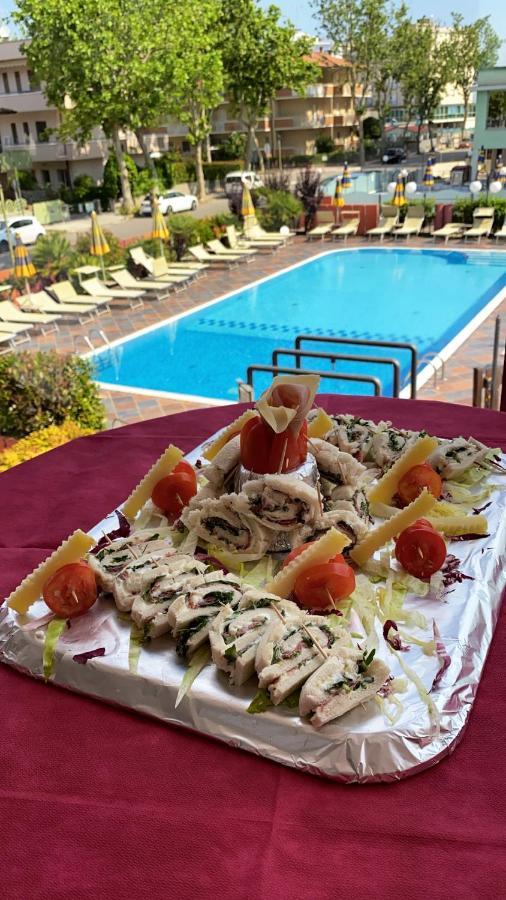 Hotel Prestigio Cesenatico Ngoại thất bức ảnh
