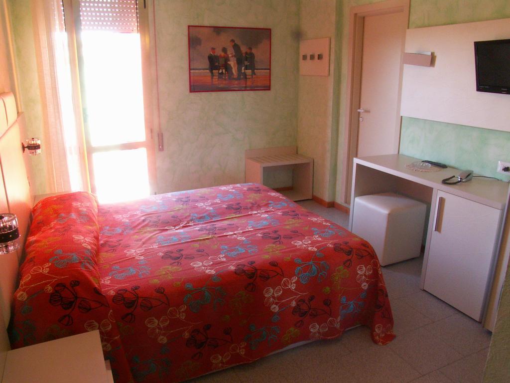 Hotel Prestigio Cesenatico Ngoại thất bức ảnh