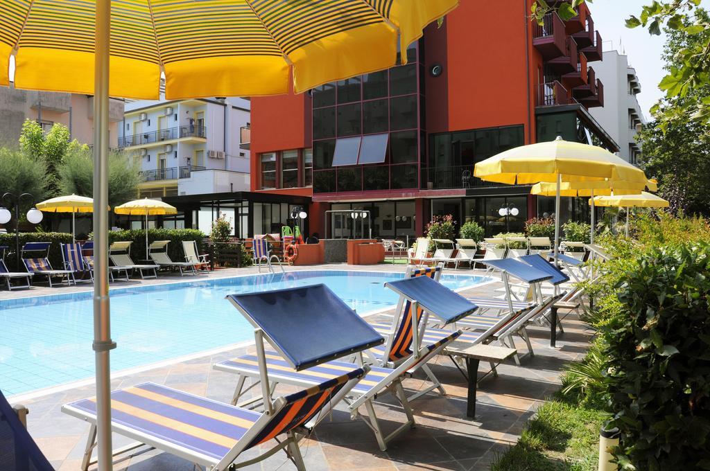Hotel Prestigio Cesenatico Ngoại thất bức ảnh