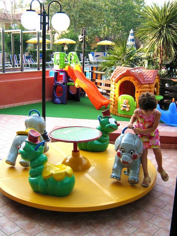 Hotel Prestigio Cesenatico Ngoại thất bức ảnh