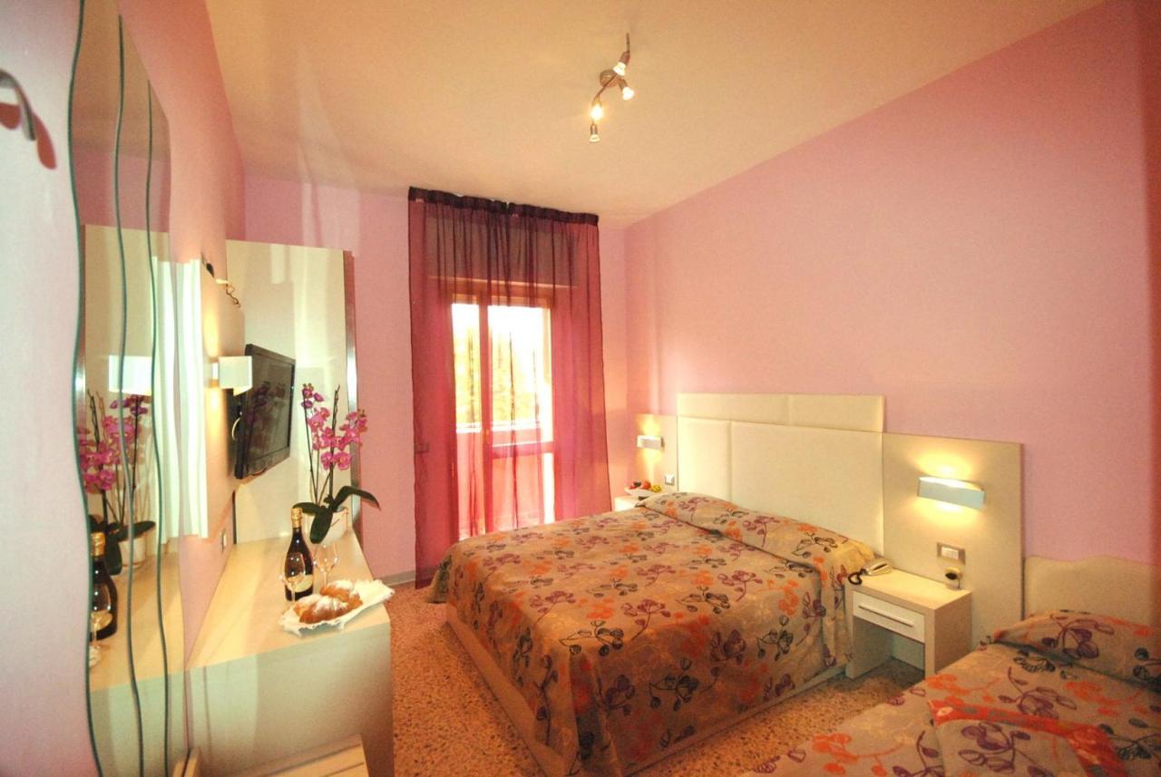 Hotel Prestigio Cesenatico Ngoại thất bức ảnh