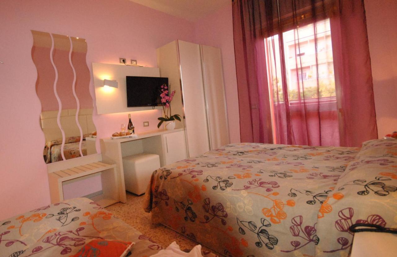 Hotel Prestigio Cesenatico Ngoại thất bức ảnh