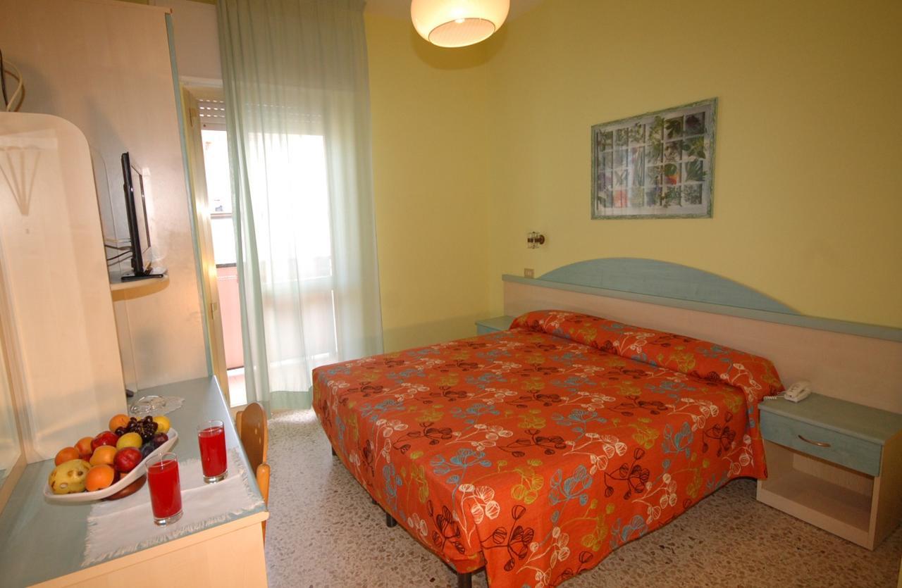 Hotel Prestigio Cesenatico Ngoại thất bức ảnh